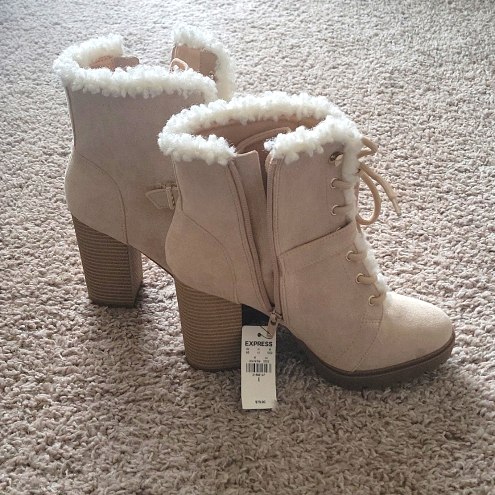 Express Booties NWT